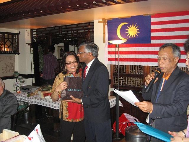 IMG_0097 (2).jpg - from Dato to Datin .... a box chocolates from MAF